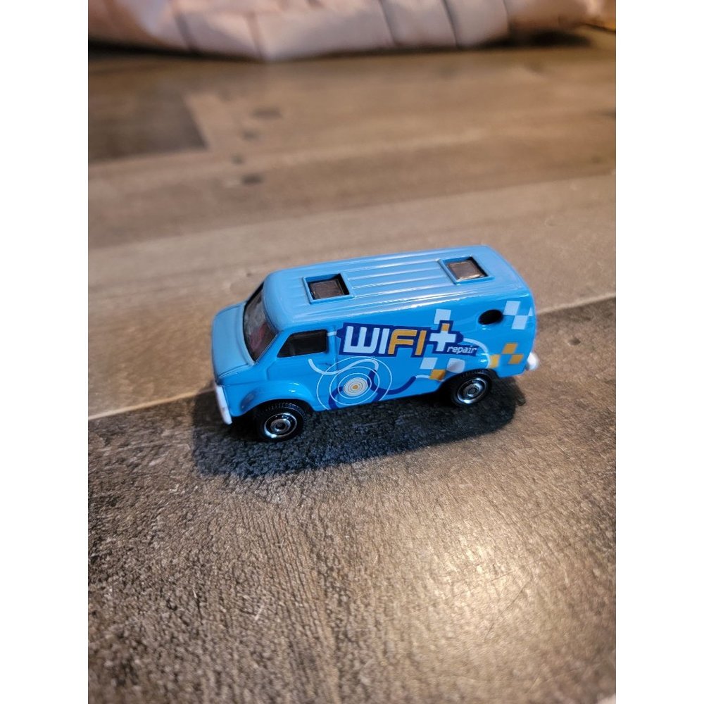 WiFi repair van mattel 2006 chevy toy car